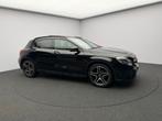 Mercedes-Benz GLA 180 AUT Business Sol AMG 2020 | 62.000 km, Auto's, Mercedes-Benz, Zwart, 4 cilinders, 715 kg, 1200 kg