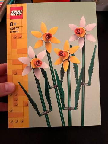 Lego bloemen set beschikbaar voor biedingen