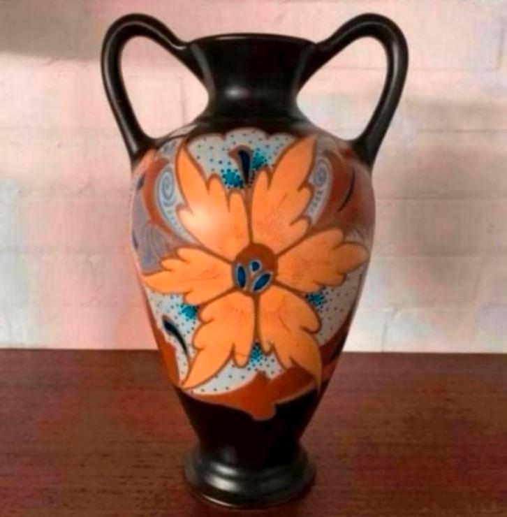 Vaas Schitterende Eskaf bokaal plateel vaas met oren., Huis en Inrichting, Woonaccessoires | Vazen, Ophalen of Verzenden