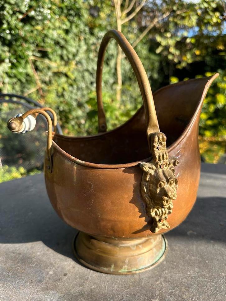 Kleine koperen kolenkit met porseleinen handvat, Antiek en Kunst, Antiek | Koper en Brons, Koper, Ophalen of Verzenden