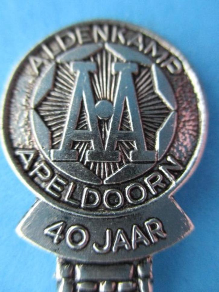 (A1032)   Apeldoorn Aldenkamp 40 jaar, Verzamelen, Porselein, Kristal en Bestek, Gebruikt, Bestek, Ophalen of Verzenden