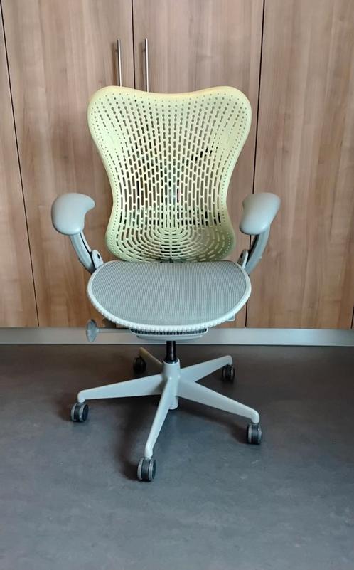 5 stuks Herman Miller Mirra ergonomische bureaustoelen, Huis en Inrichting, Bureaustoelen, Gebruikt, Groen, Ophalen