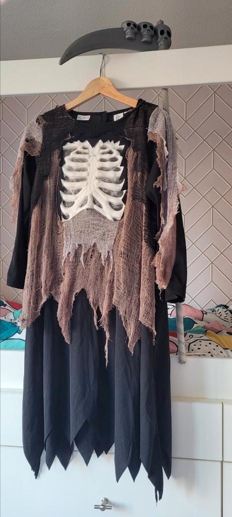 Halloween overgooier met zuil, Hobby en Vrije tijd, Feestartikelen, Zo goed als nieuw, Halloween of Griezel, Ophalen of Verzenden