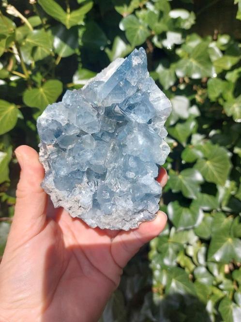 Mooie donkere celestien, Verzamelen, Mineralen en Fossielen, Mineraal, Ophalen of Verzenden