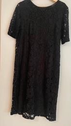 Zwart Kanten jurkje, Zwart, Maat 42/44 (L), Ophalen of Verzenden, Zo goed als nieuw