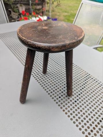 Melkkrukje, krukje, bijzettafel eiken beschikbaar voor biedingen