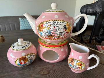 Blond Amsterdam Thee set beschikbaar voor biedingen