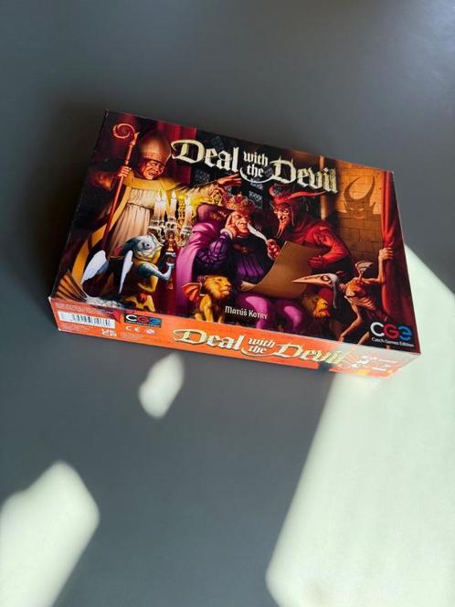 Deal with the Devil – Engels – Als nieuw, Hobby en Vrije tijd, Gezelschapsspellen | Bordspellen, Zo goed als nieuw, Ophalen of Verzenden