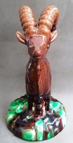 Om1925 GROOT Art Deco Beeld Sculptuur Steenbok Dier Plastiek, Antiek en Kunst, Antiek | Keramiek en Aardewerk, Ophalen of Verzenden