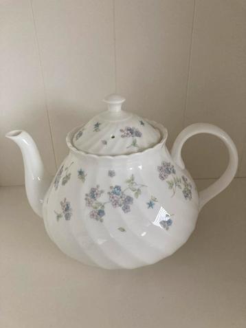 Wedgwood theepot - April Flowers - White porselein beschikbaar voor biedingen