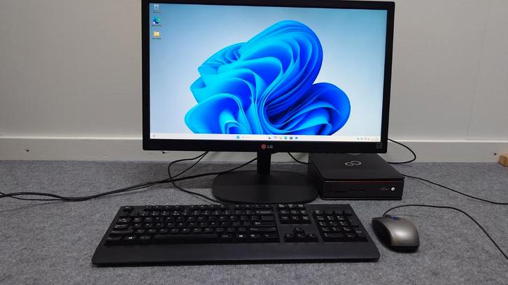 Fujitsu Esprimo Q920 I5 mini pc WIN11PRO 25H2 Office 365, Computers en Software, Desktop Pc's, Zo goed als nieuw, 2 tot 3 Ghz