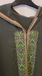 Groene Djellaba met gouden details - Maat M, Maat 38/40 (M), Ophalen of Verzenden, Zo goed als nieuw, Geen merk
