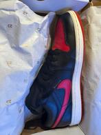 Nike Air Jordan 1 Low Zwart/Rood - Maat 42,5, Zwart, Ophalen of Verzenden, Nike Air Jordan, Sneakers of Gympen