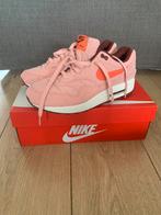 Nike air Max roze corduroy maat 40,5, Kleding | Dames, Schoenen, Ophalen of Verzenden, Zo goed als nieuw, Sneakers of Gympen