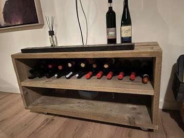 Steigerhouten Meubel op Wieltjes beschikbaar voor biedingen