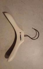 Verkoop Kinder baby kledinghanger 23 cm breed 27 stuks hange, Ophalen of Verzenden, Zo goed als nieuw, Hout, Kinderen