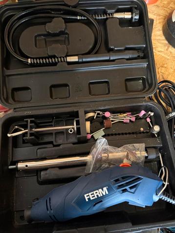 FERM Multitool CTM1017 met 180-delige accessoireset – 160W beschikbaar voor biedingen