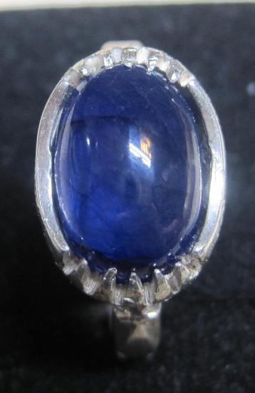Saffier 11 karaat %100 natuurlijk zilver ring circa 1980 beschikbaar voor biedingen