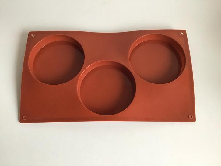 Siliconen bakvorm bakmal vorm mal - cirkel - 9.5 cm - NIEUW, Hobby en Vrije tijd, Taarten en Cupcakes maken, Nieuw, Bakvorm, Taarten