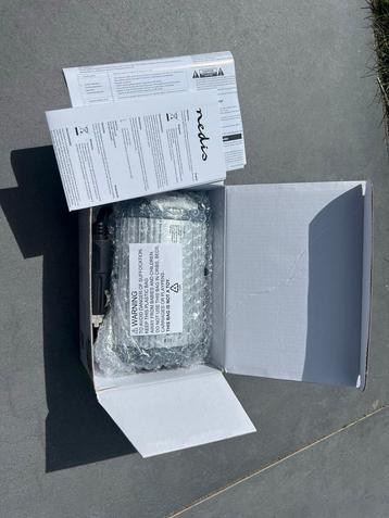 Nedis Power Inverter 12V naar 230V - Nieuw in Doos beschikbaar voor biedingen