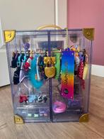 Rainbow high kast met inhoud en poppen, Kinderen en Baby's, Ophalen, Zo goed als nieuw, Overige typen