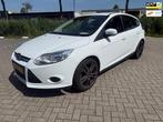 Ford Focus 1.0 EcoBoost Trend Airco Navi Trekhaak Parksensor, Euro 5, 101 pk, Gebruikt, 635 kg
