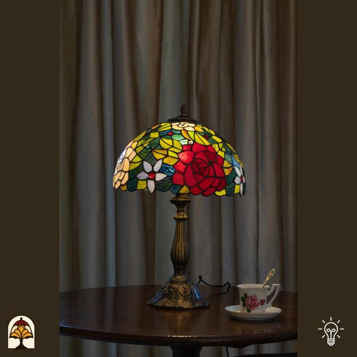 Tiffany tafellamp Rosetta - 30 cm, Huis en Inrichting, Lampen | Tafellampen, Nieuw, Minder dan 50 cm, Glas, Ophalen of Verzenden