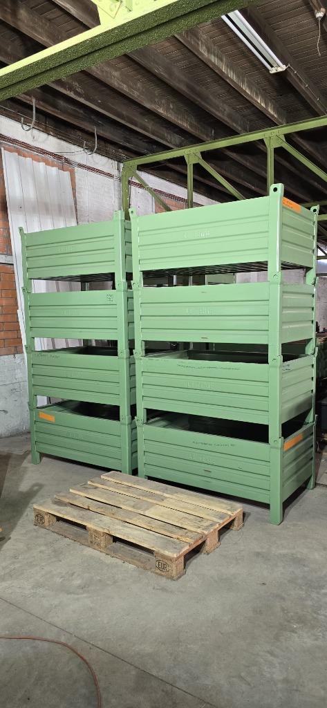 Palletbak/Stapelbak Staal, Doe-het-zelf en Verbouw, Overige Doe-het-zelf en Verbouw, Zo goed als nieuw, Ophalen