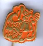 Mickey Mouse oranje op koper stripfiguur speldje ( S_118 ), Verzenden, Nieuw, Figuurtje, Speldje of Pin