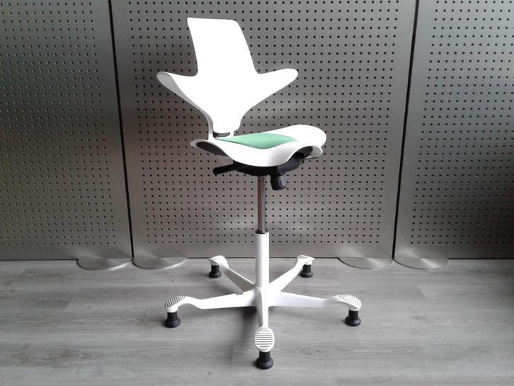 1x HAG Capisco Puls 8010 (Medium) (Wit/Groen), Nieuw!, Huis en Inrichting, Bureaustoelen, Nieuw, Bureaustoel, Wit, Ergonomisch