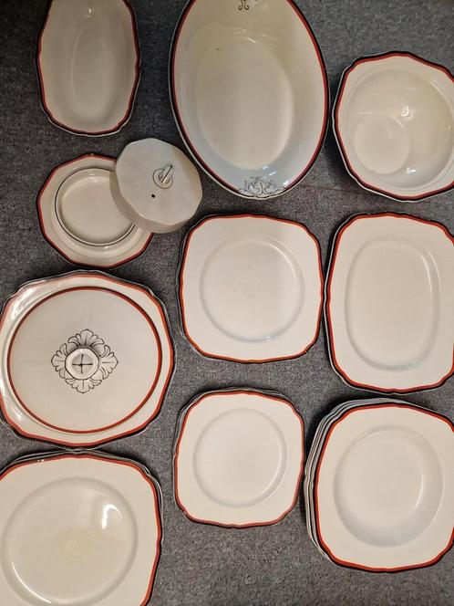 Antiek servies zwart rood H&K, Antiek en Kunst, Antiek | Servies los, Ophalen