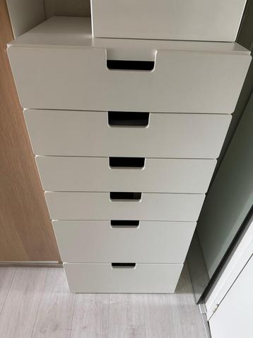 Witte ladekast met 6 lades beschikbaar voor biedingen