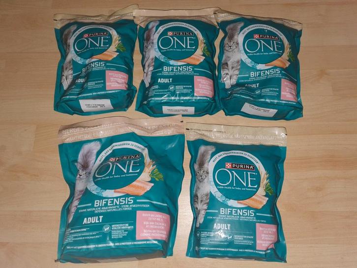 Purina One bifensis adult zalm katten brokjes!, Dieren en Toebehoren, Dierenvoeding, Kat, Ophalen of Verzenden