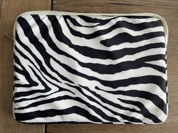 Laptophoes 15.6 Inch - Laptop Sleeve - Zebra beschikbaar voor biedingen