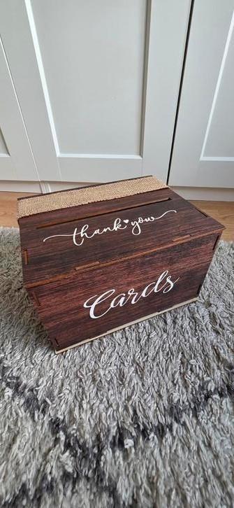 Kistje voor kaarten trouwdecoratie  beschikbaar voor biedingen