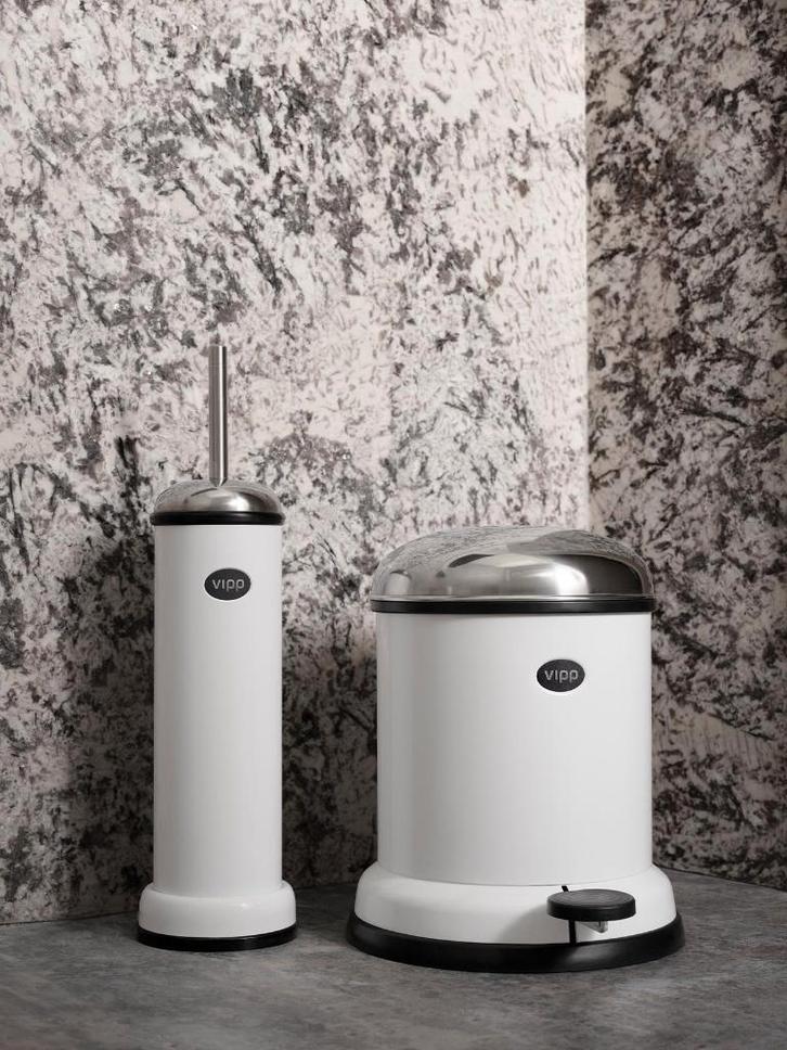 Vipp13 wit/zwart pedaalemmer Deensdesign nieuw in verpakking, Huis en Inrichting, Woonaccessoires | Prullenbakken, Nieuw, Metaal