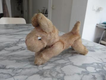 antiek pluche hondje  beschikbaar voor biedingen