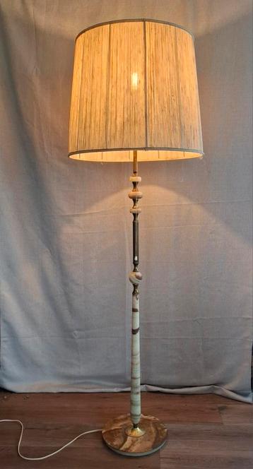 Grote Vintage Onyx Staande Vloerlamp  beschikbaar voor biedingen