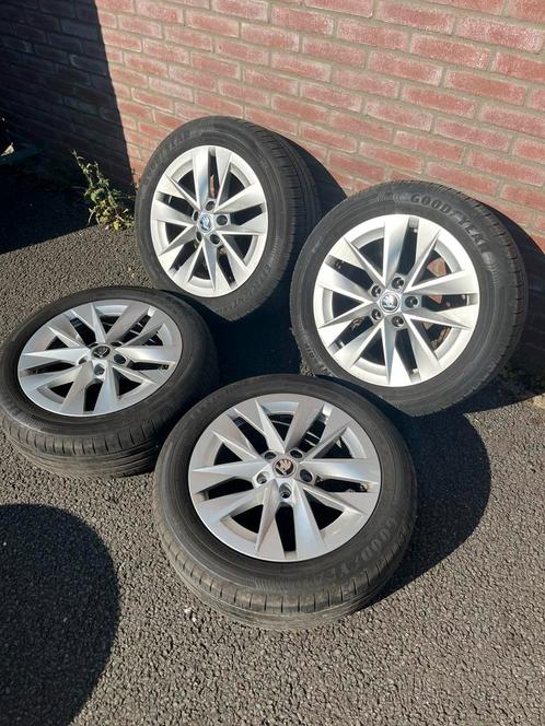 Orig. Skoda Octavia velgen, 17 inch! Zomerset! 6mm 5x112, Auto-onderdelen, Banden en Velgen, Banden en Velgen, Zomerbanden, 17 inch