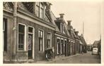 Arum  De oude Kerkstraat   en  de Chr. Nat. School, Verzamelen, Ansichtkaarten | Nederland, 1940 tot 1960, Ongelopen, Friesland