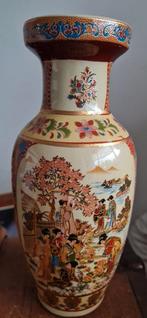 Vaas met Japans tafereel, Antiek en Kunst, Antiek | Keramiek en Aardewerk, Ophalen of Verzenden