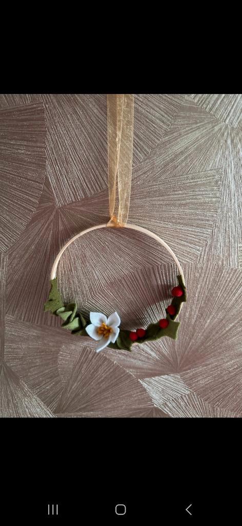 Nieuw handgemaakt winterkransje / kerstkransje, Diversen, Kerst, Nieuw, Ophalen of Verzenden