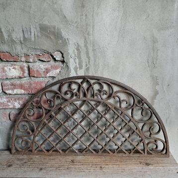 1x Gietijzeren deurmat halfrond ornament 67x35cm *Etage3* beschikbaar voor biedingen