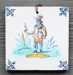 Tegel Soldaat met speer 130x130mm, Antiek en Kunst, Antiek | Wandborden en Tegels, Ophalen of Verzenden