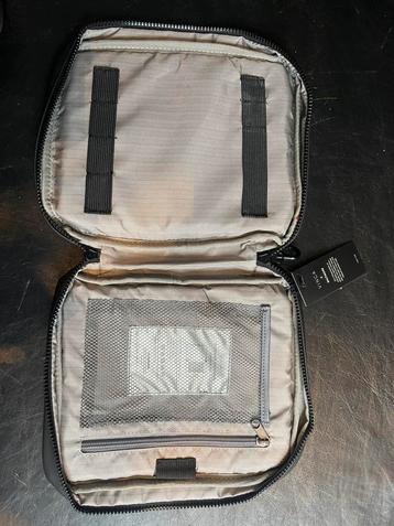 NEW Vinga Baltimore bag organizer beschikbaar voor biedingen
