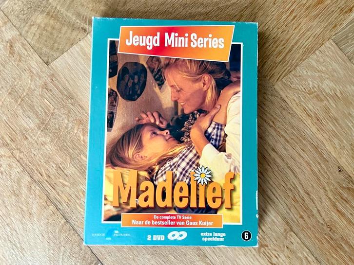 Madelief - TV serie op DVD (nette staat, met NL), Cd's en Dvd's, Dvd's | Tv en Series, Zo goed als nieuw, Actie en Avontuur, Boxset