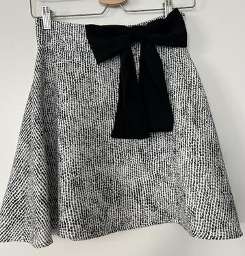 ELISABETTA FRANCHI - leuke rok met strik - 36 (S) beschikbaar voor biedingen