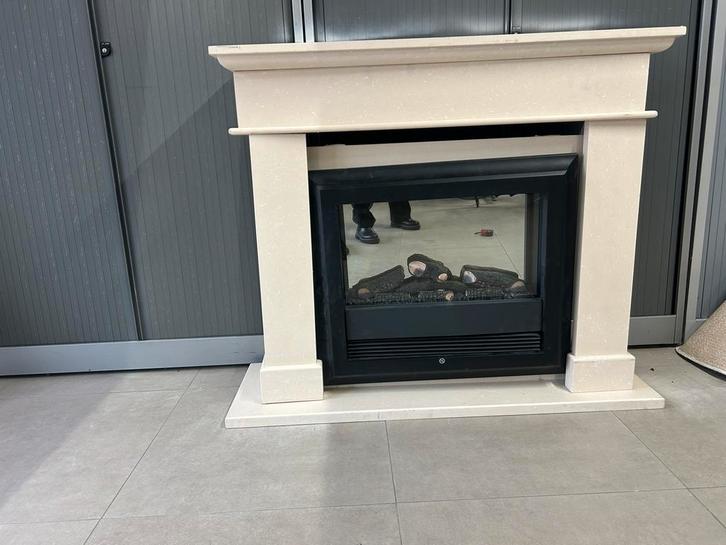 Travertin Schouw met Elektrische Haard, Huis en Inrichting, Kachels, Zo goed als nieuw, Inbouw, Overige soorten, Elektrisch, Ophalen