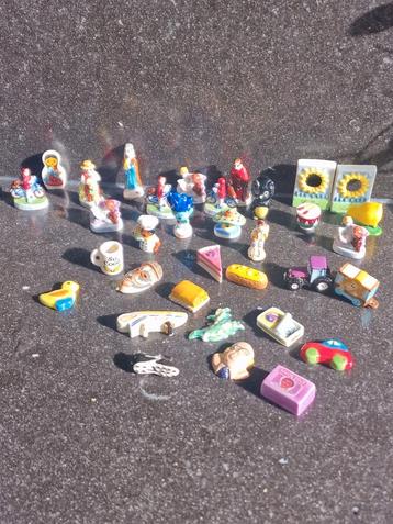 34 Keramiek Beeldjes - Poppenhuis/Letterbak beschikbaar voor biedingen