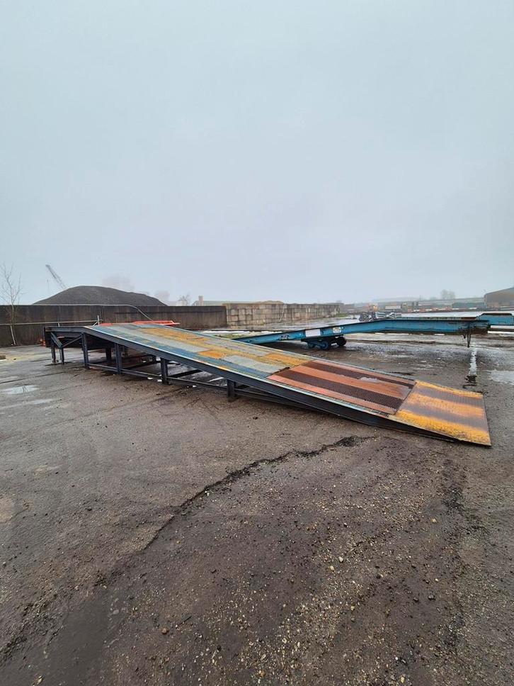 Budget 10t 10t loadingramp/laadbrug/verladerämpe, Zakelijke goederen, Machines en Bouw | Overig